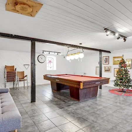 1 Bedroom Pet Friendly In V Апартаменты *