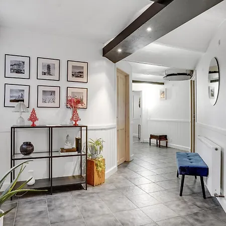 1 Bedroom Pet Friendly In V *
